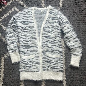 MUDD - Fuzzy Zebra Cardigan Duster